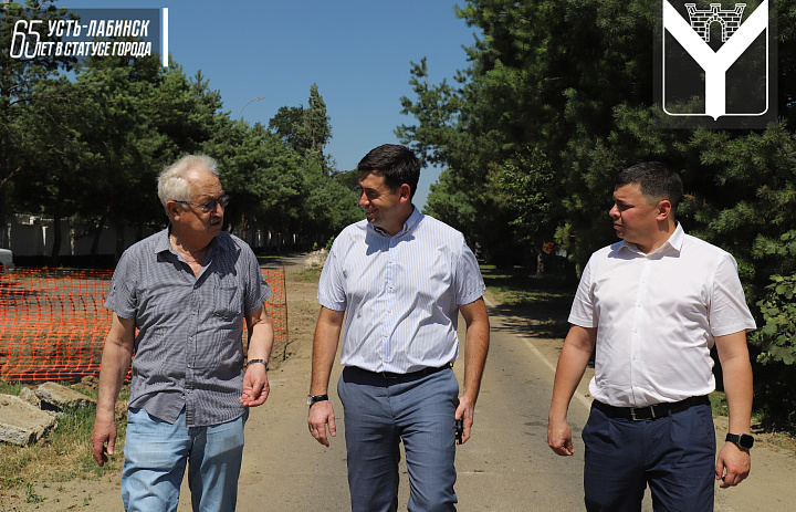 Алексей Езубов с рабочим визитом посетил Усть-Лабинск